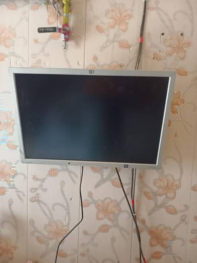 LED TV WITH ANDROID TV BOX