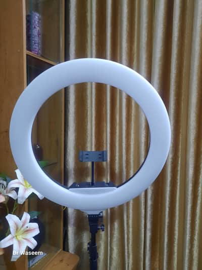 LED RING LIGHT 46 cm