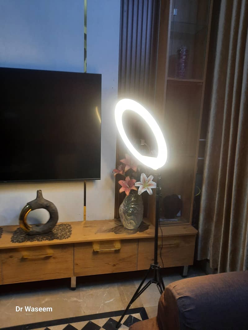 LED RING LIGHT 46 cm 4