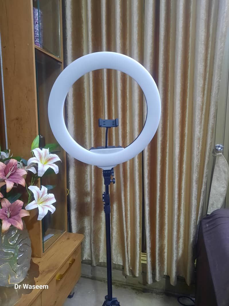 LED RING LIGHT 46 cm 9