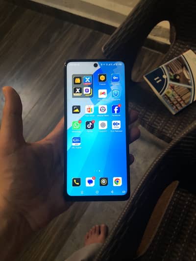Infinix Hot 30
