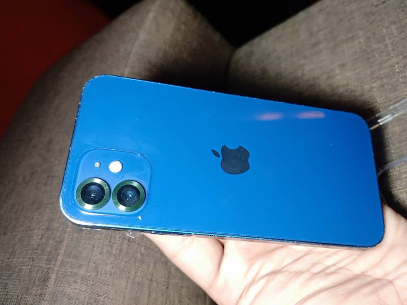 Apple iPhone 12 1