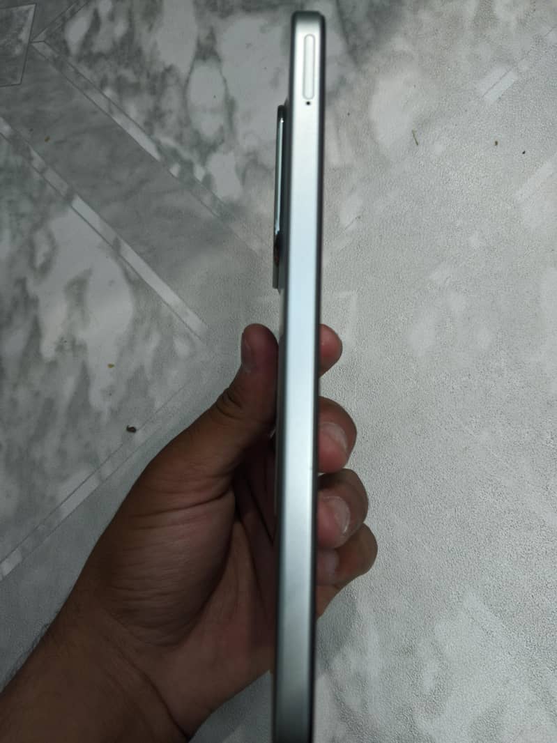 Poco c85 1