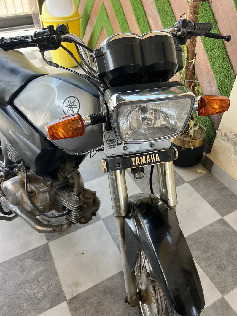 Yamaha junoon 8