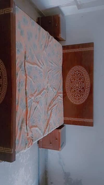 double bed with 2 side tables quality 90/100