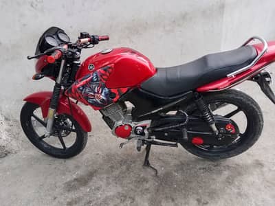 Yamaha YBR 125 2015