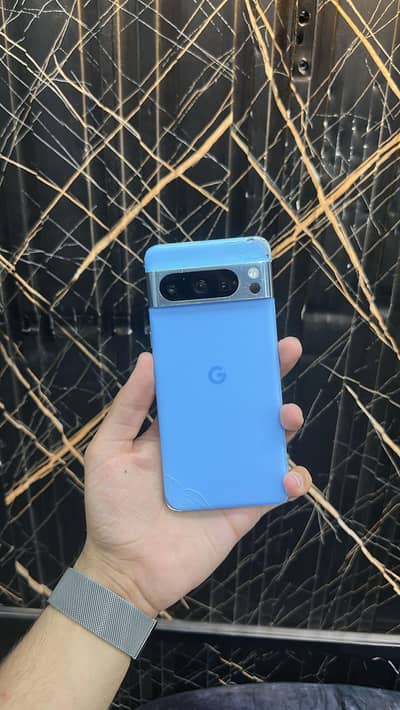 Google Pixel 8 Pro
