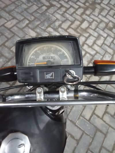 80 k Hoda 70  2021  model Lahore location 03/22)41(590(5