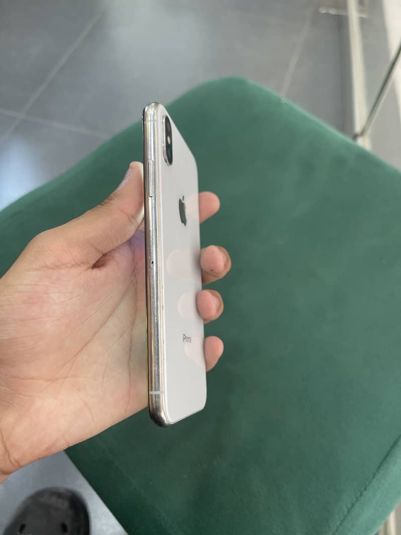 Apple iPhone X 1