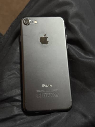 Apple iPhone 7