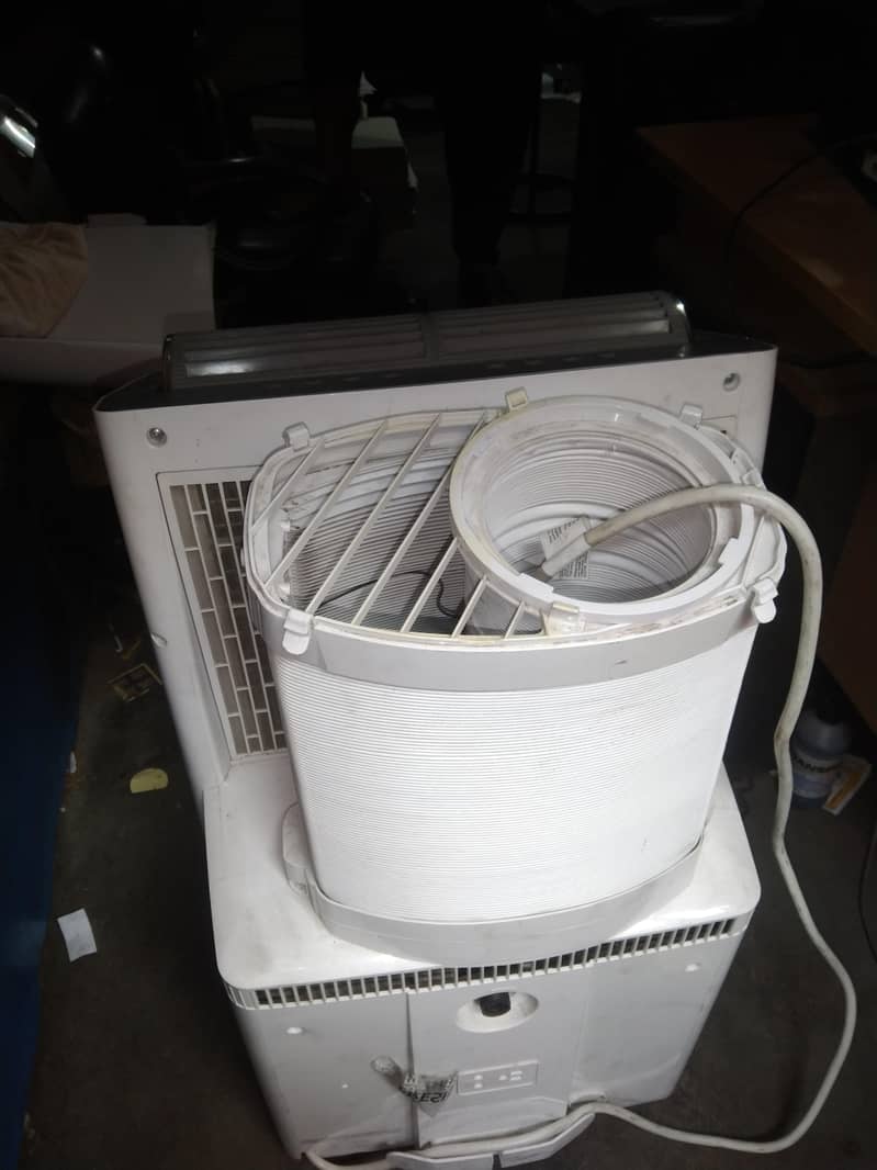 AC PORTABLE 0