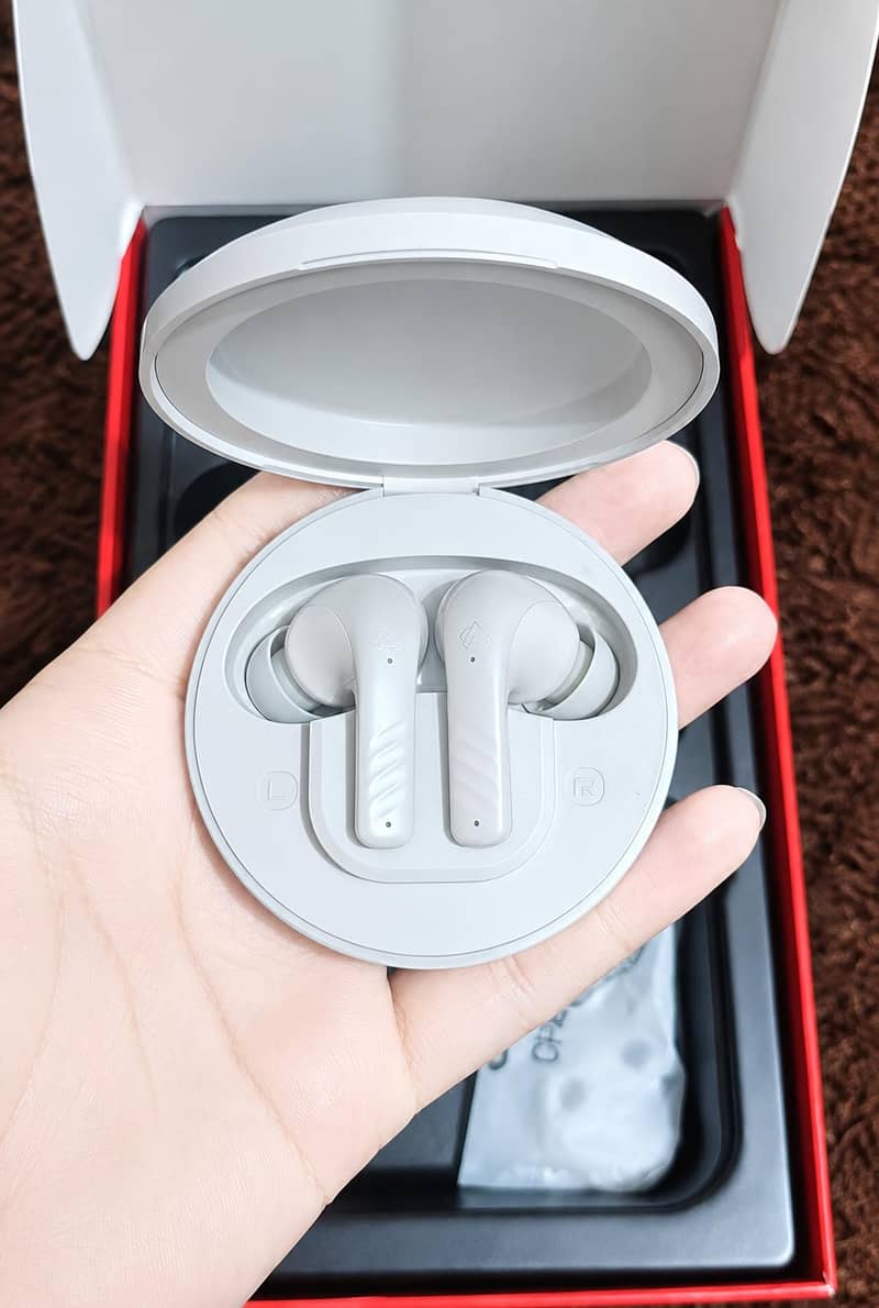 Audionic Earbuds – 10/10 Condition | Complete Box Pack 4