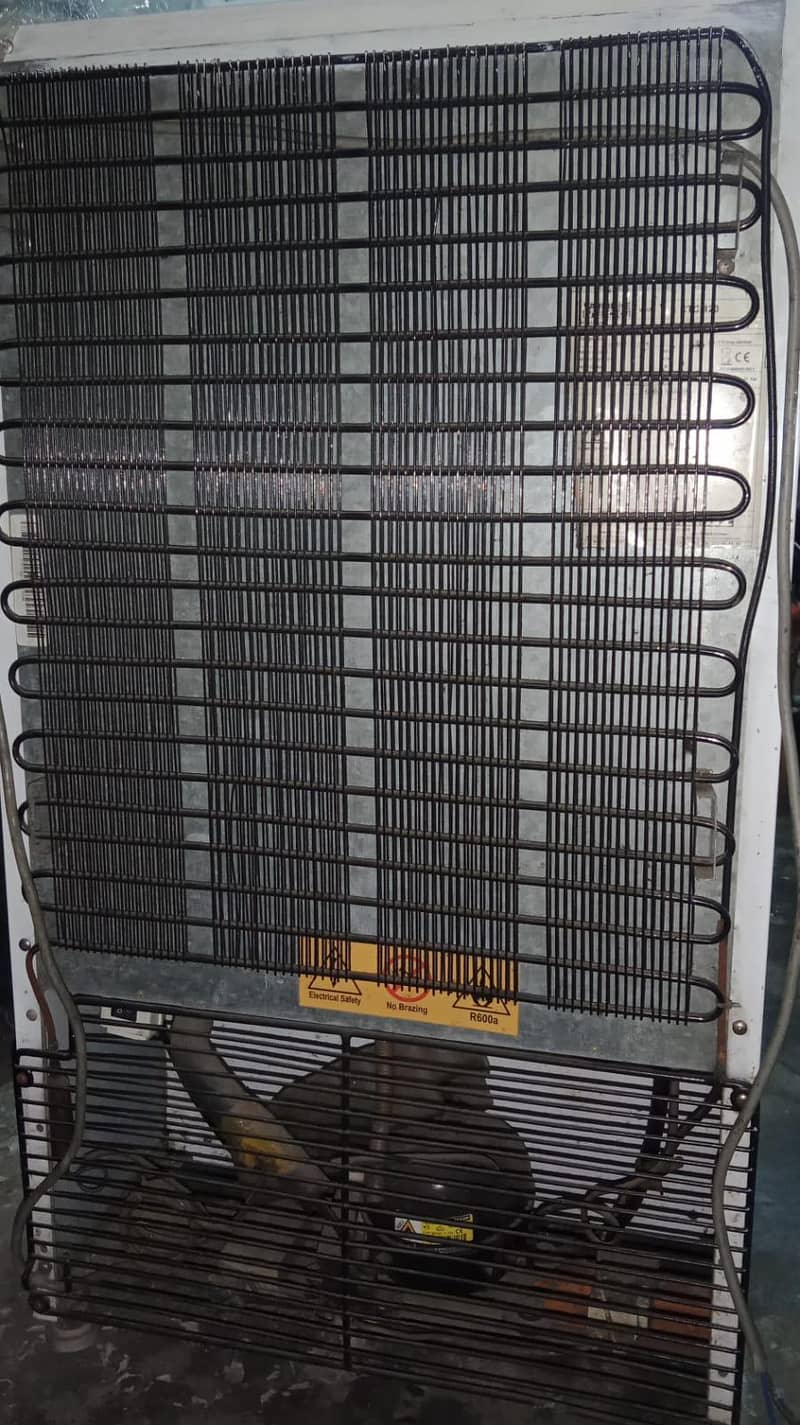 mini fridge 1