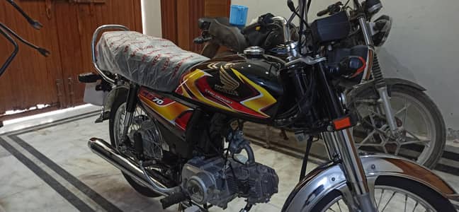 New bike for sell honda 70 black color
