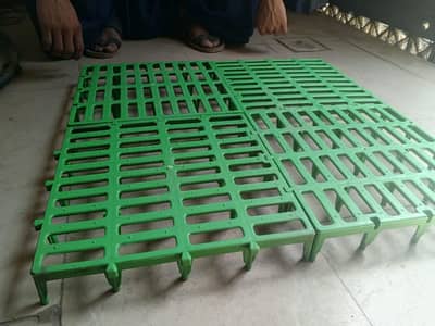 Plastic Slatted Flooring Pallet for Goats, Rabbit, Hen, etc.