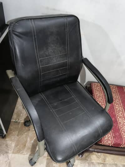 Revolving chair - Black
