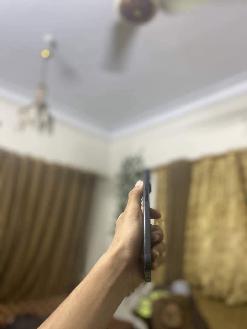 Apple iPhone 14 2