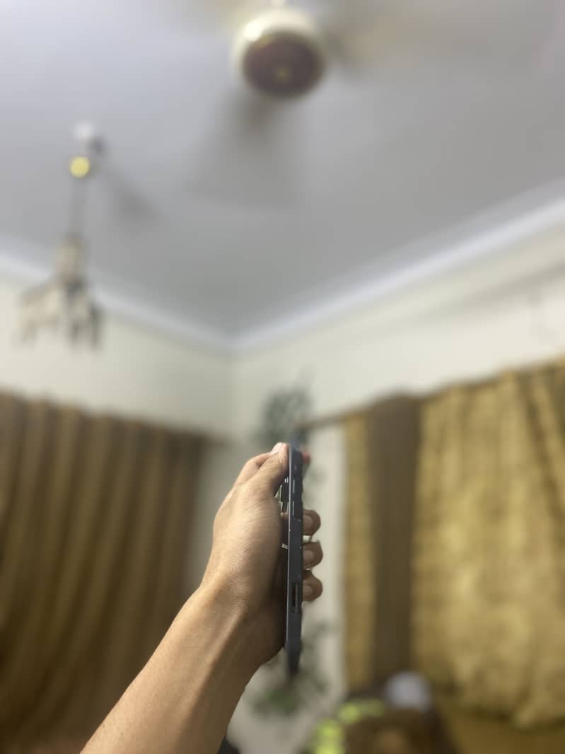 Apple iPhone 14 3