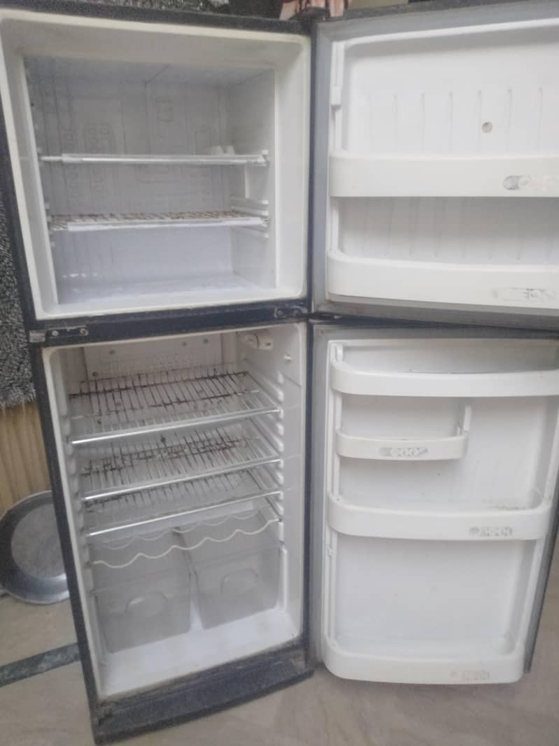 orient  medium size refigerator 1