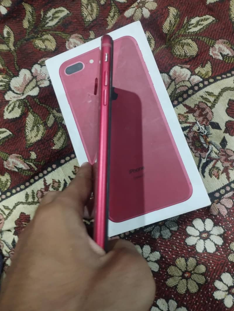 iPhone 8 Plus 3