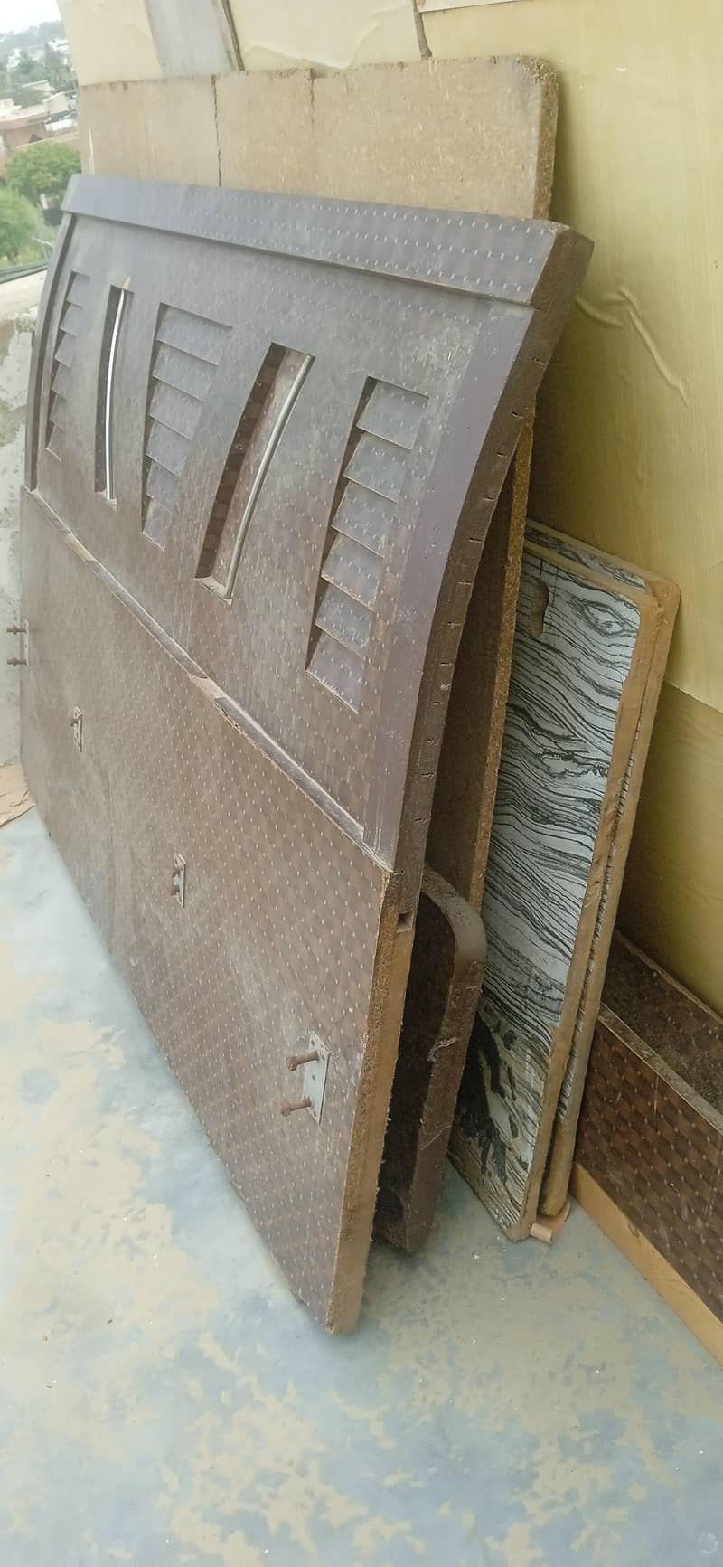 used bed 0