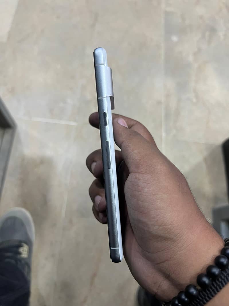 Google Pixel 7 3