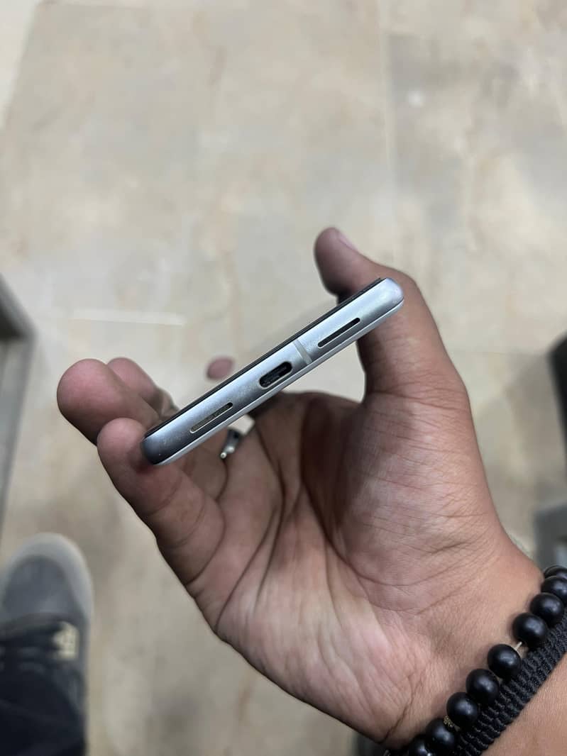 Google Pixel 7 5