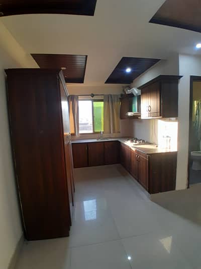 Studio apartment available for rent in E11
