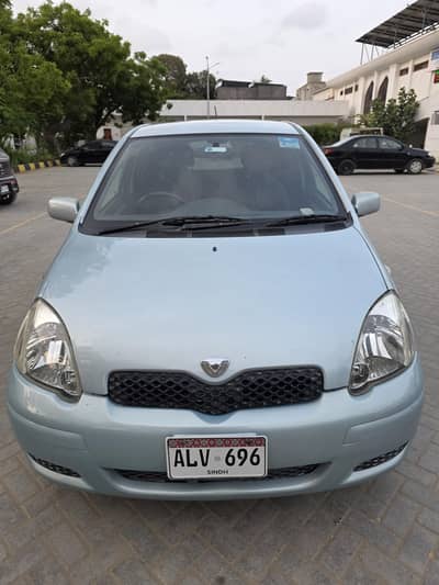 Toyota Vitz 2003