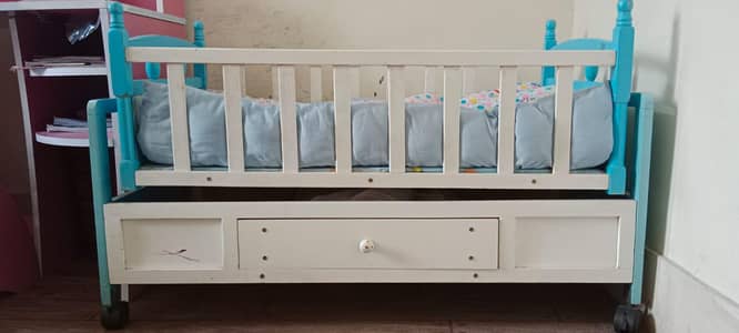 baby crib