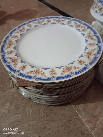 Dinner Set