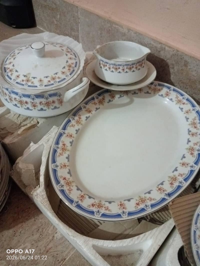 Dinner Set 4