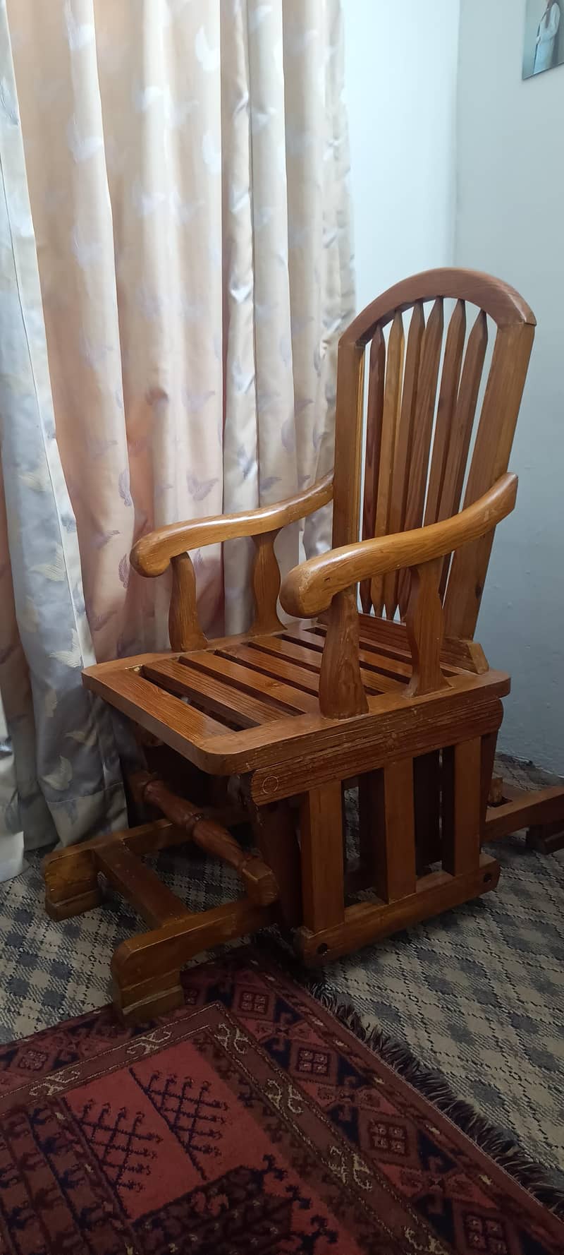solid Rocking chair 0