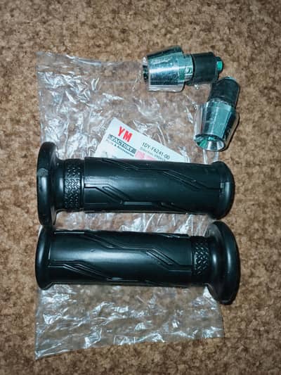 YAMAHA Factory bike handle grips genuine and new for heavy bikes
