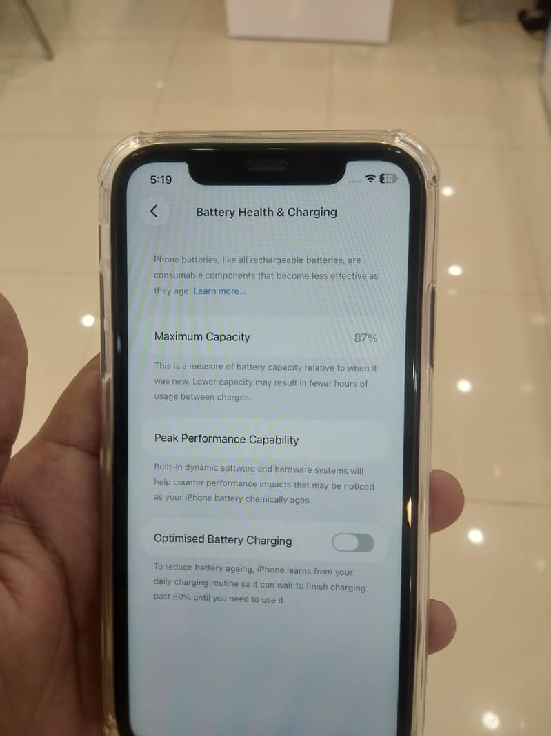 Apple iPhone 11 8