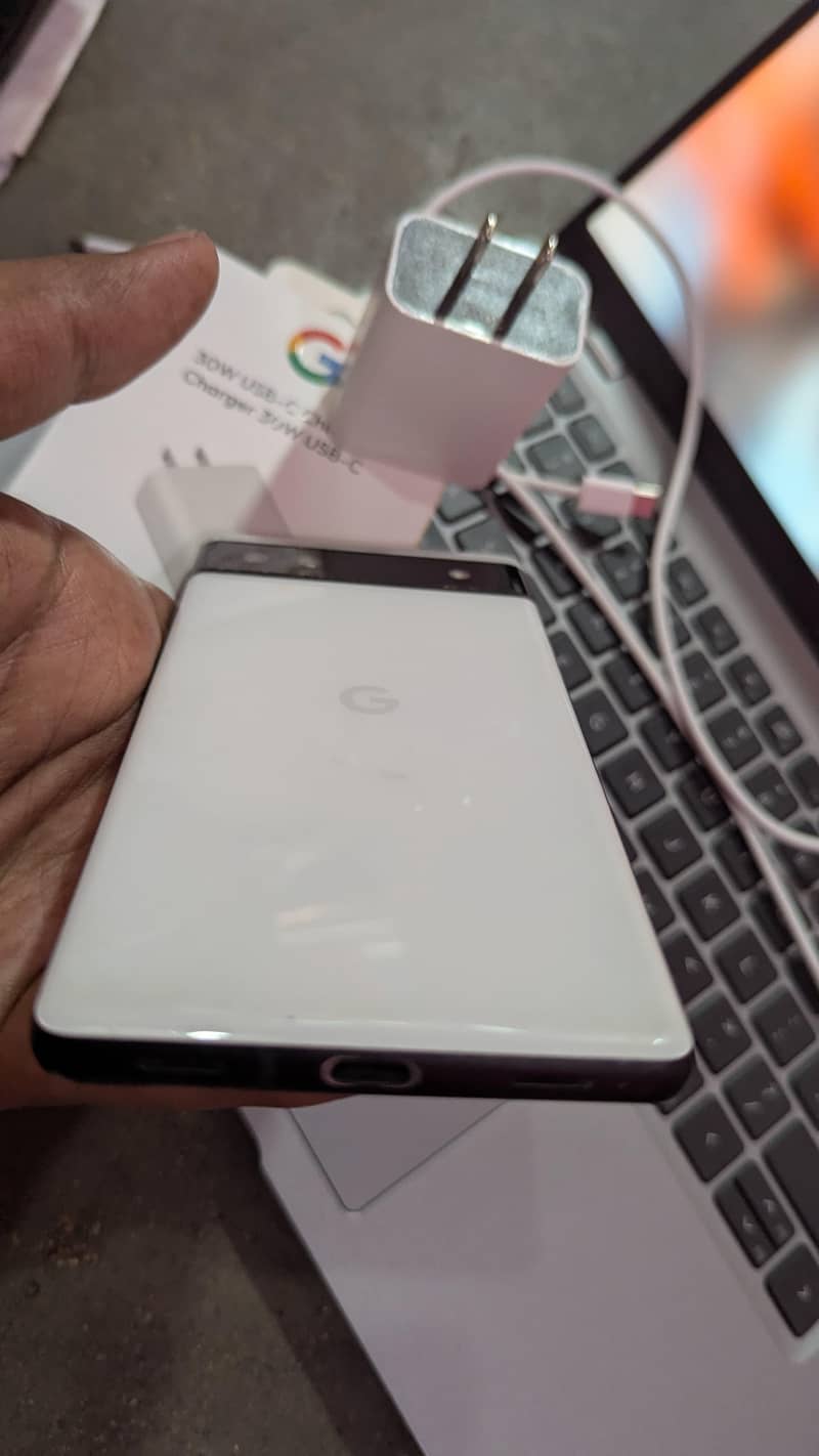 Google Pixel 6a 4