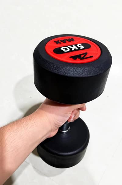 5KG DUMBBELL PAIR SET FOR SALE 1DAY USED ONLY
