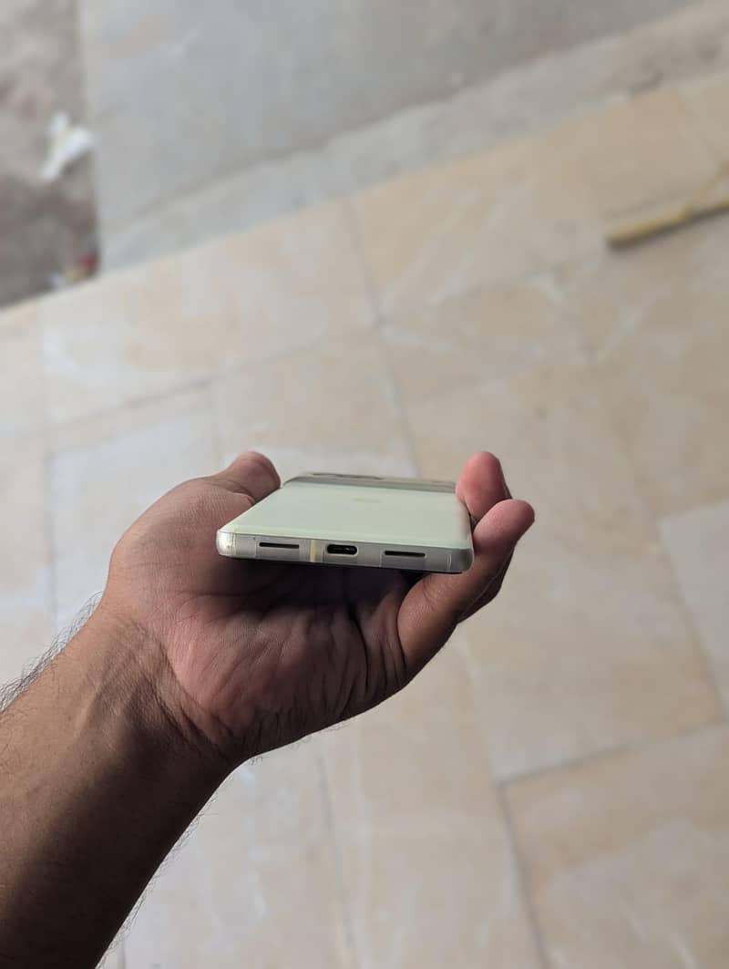 Google Pixel 7 2