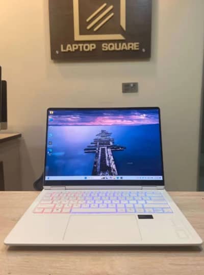 HP OMEN Transcend Gaming Laptop Ultra 9 32GB 1TB SSD 8GB RTX 4070