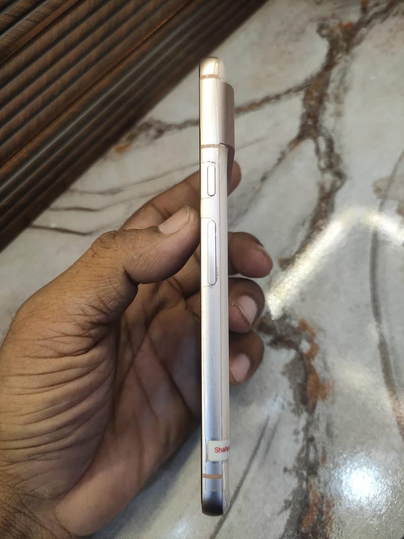 Google Pixel 8 2
