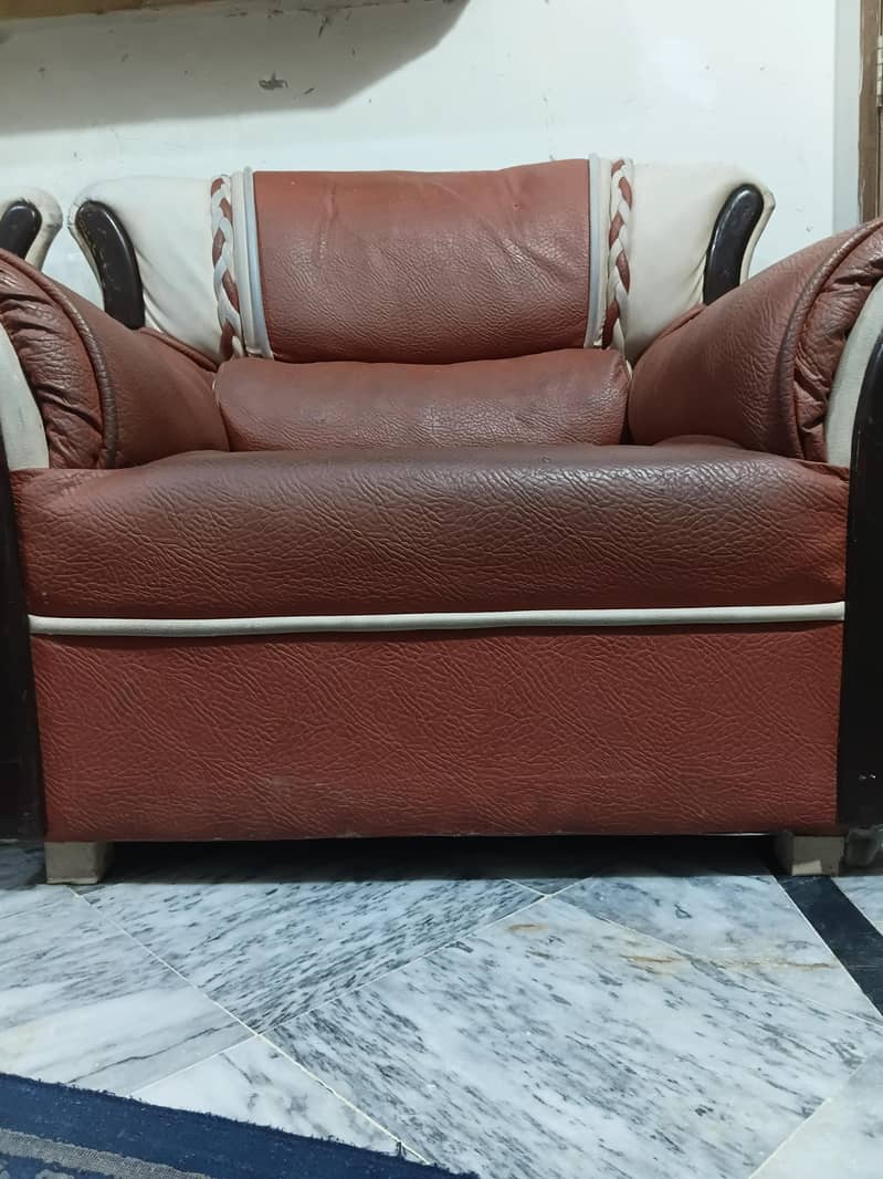 2 Sofa's in used 1