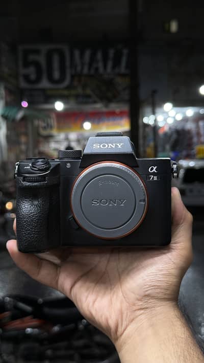 Sony A7iii Shutter 165k still used body