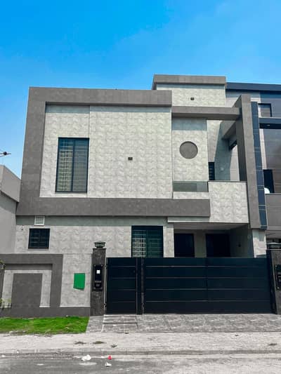 5.75 MARLA Bl BRAND NEW HOUSE FOR SALE ON INSTALMENTS AT BAHRIA TOWN LAHORE