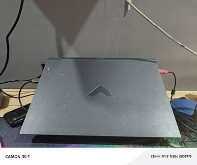 hP Victus 16