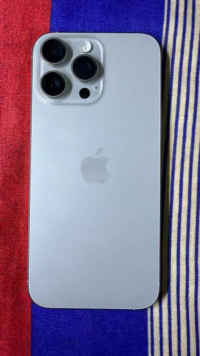 Apple iPhone 16 Pro Max