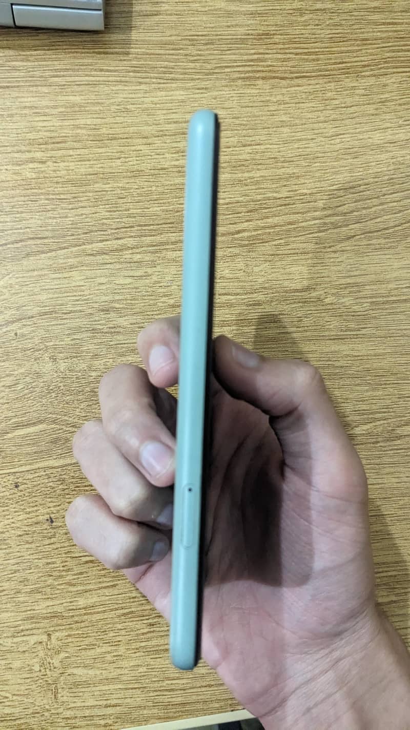 Google Pixel 5 3