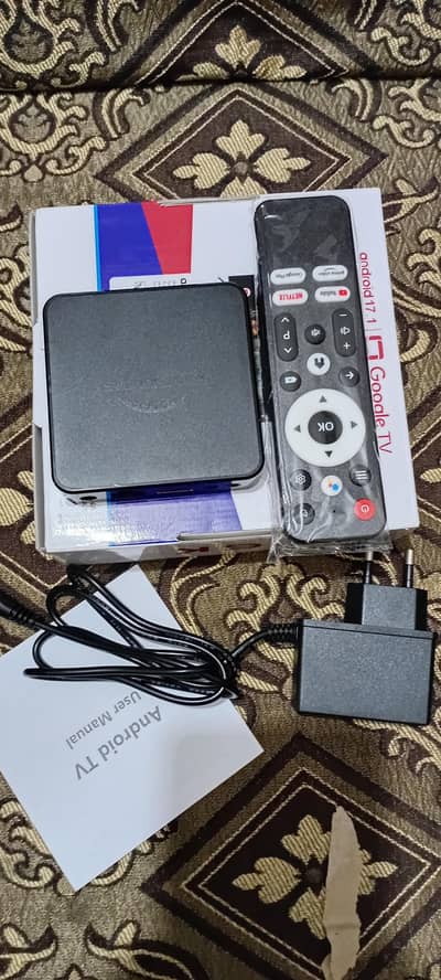 Andriod box new 8/128 blue toth remote