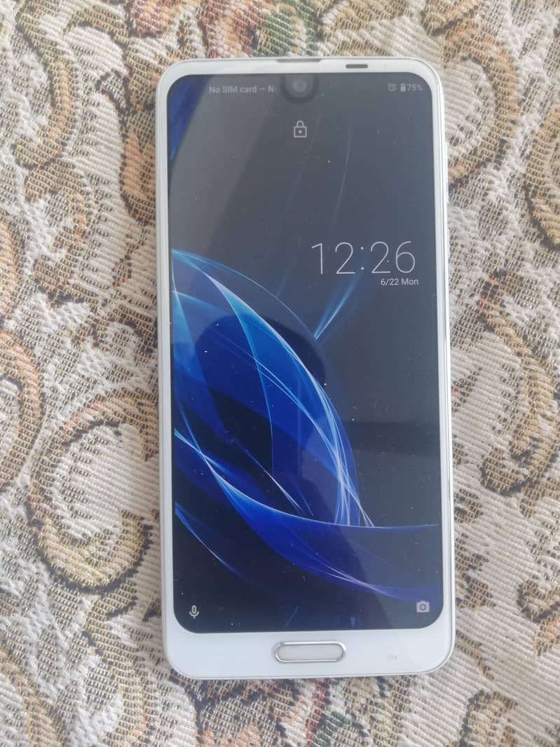 Sharp Aquos R2 1