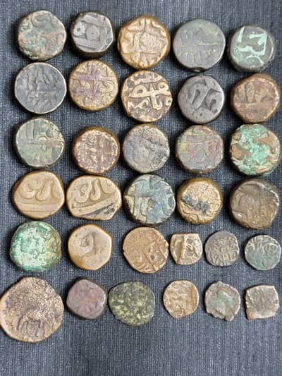 31 Coins. Mughal, kushan n etc