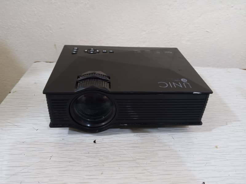 projector  1